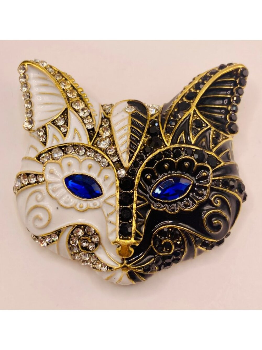 Cat Face Enamel Brooch  Rhinestones & Blue Crystals Black & White Design -105B